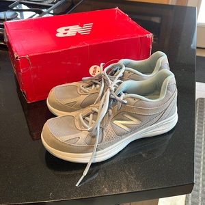 NWT new balance size 9 wide shoes new